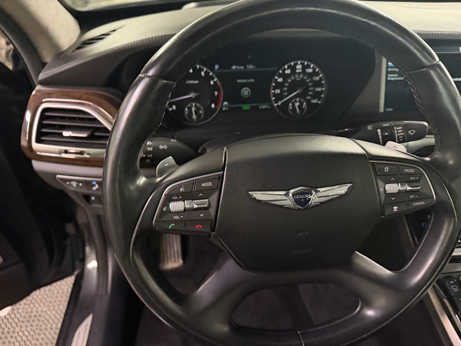 Thumbnail: 2019 Genesis G90 - 4