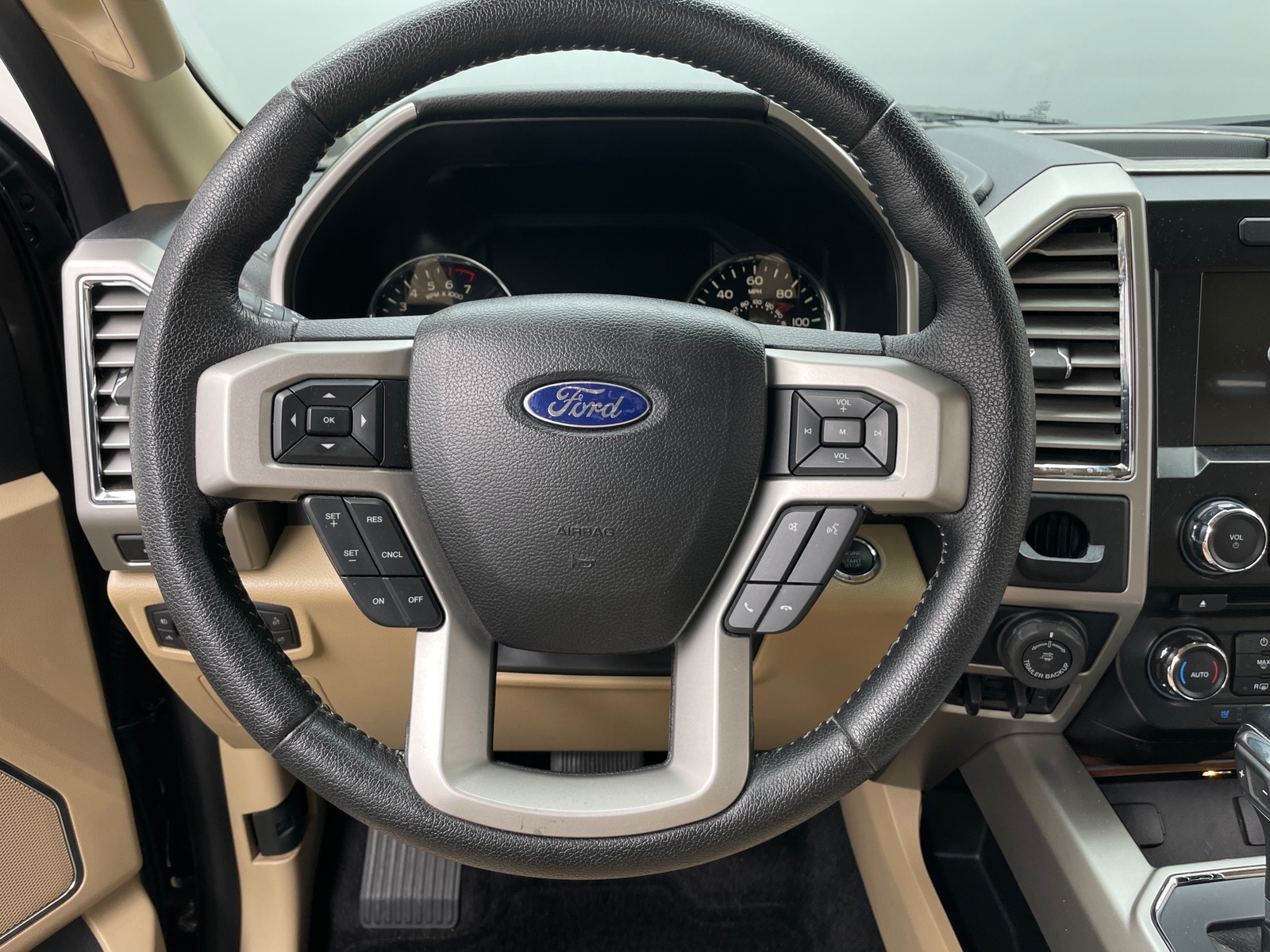 Thumbnail: 2016 Ford Econoline - 4