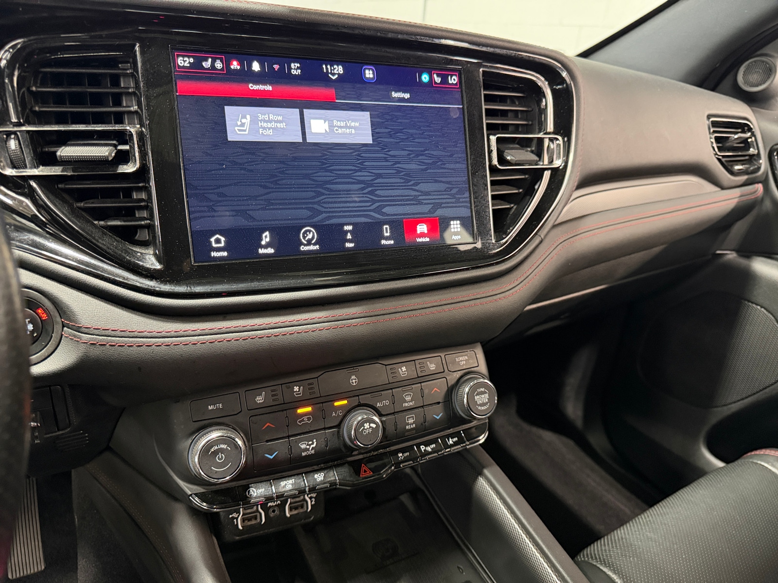 Thumbnail: 2023 Dodge Durango - 3