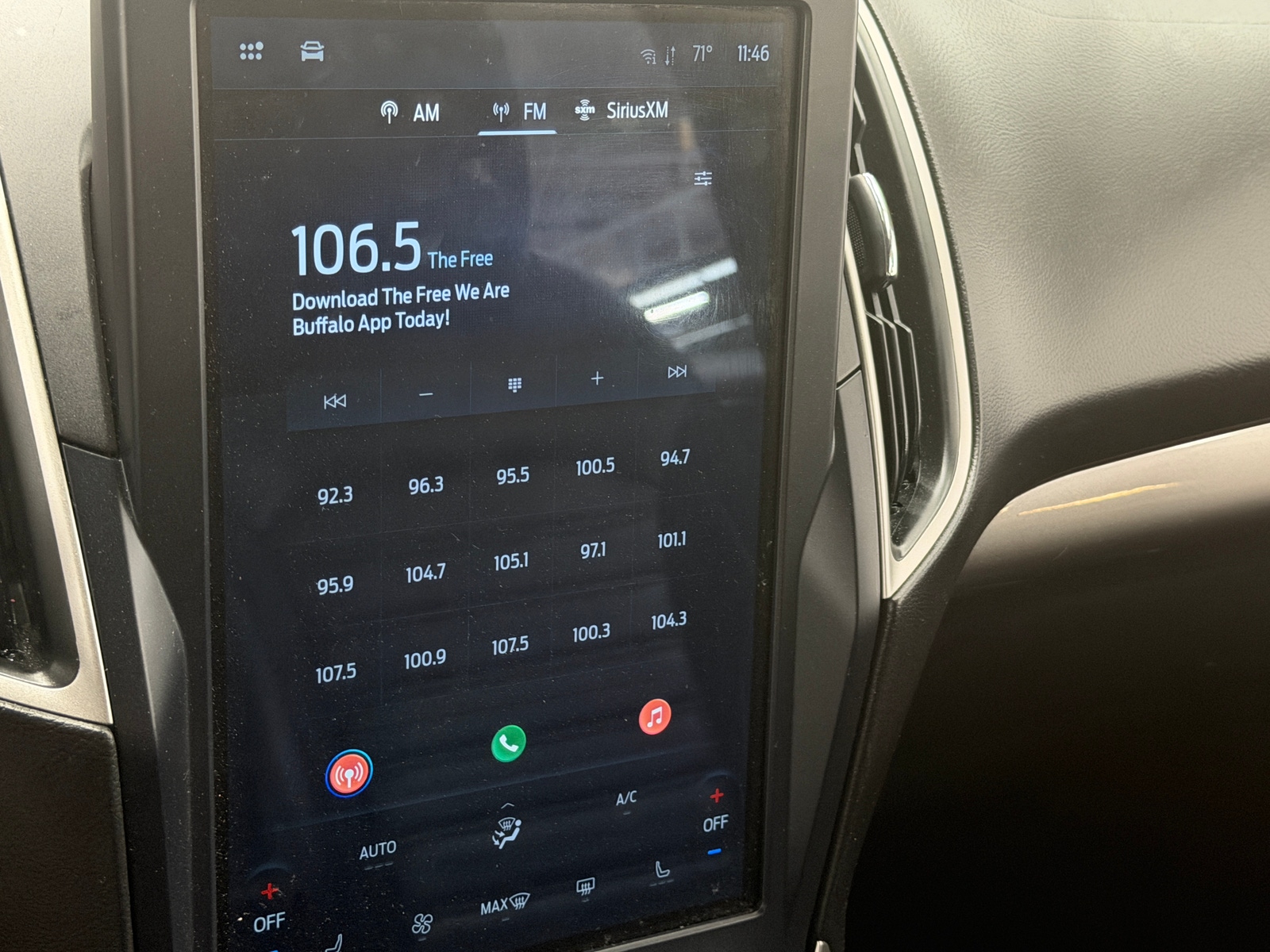 Thumbnail: 2023 Ford Edge - 3