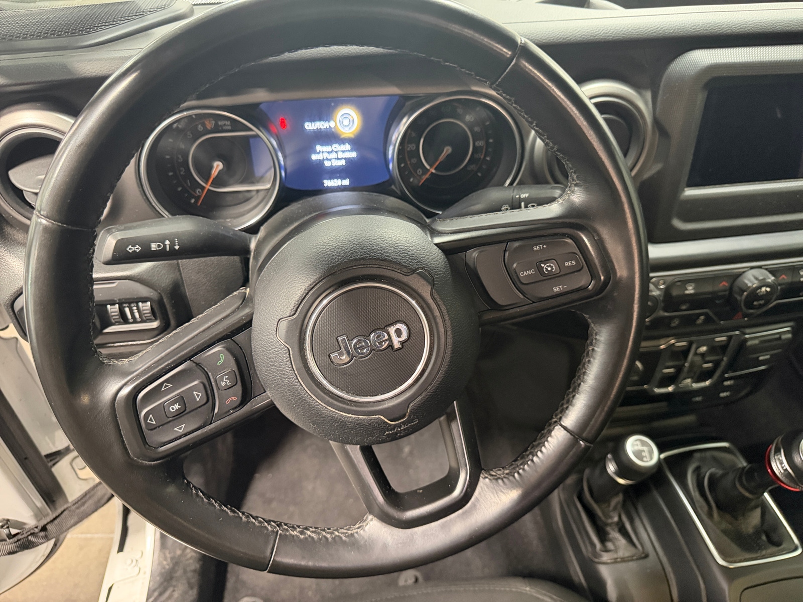 Thumbnail: 2022 Jeep Wrangler - 5