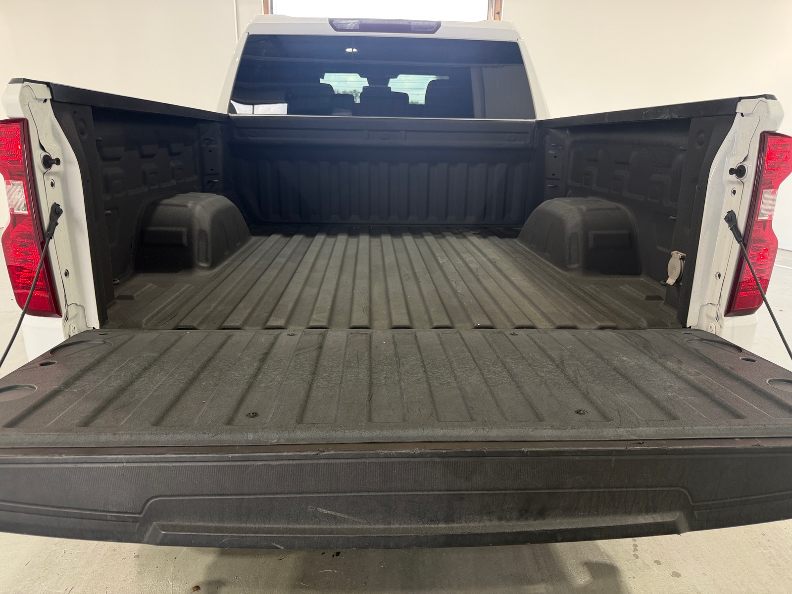 Thumbnail: 2024 Chevrolet Silverado 1500 - 7
