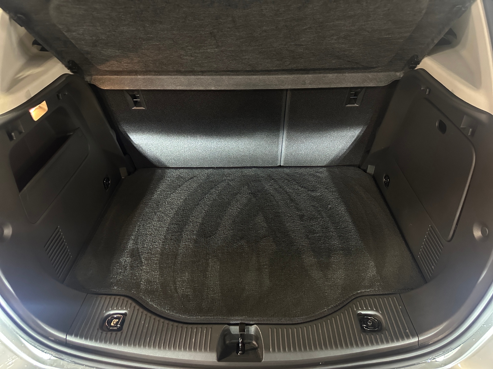 Thumbnail: 2022 Buick Encore - 6