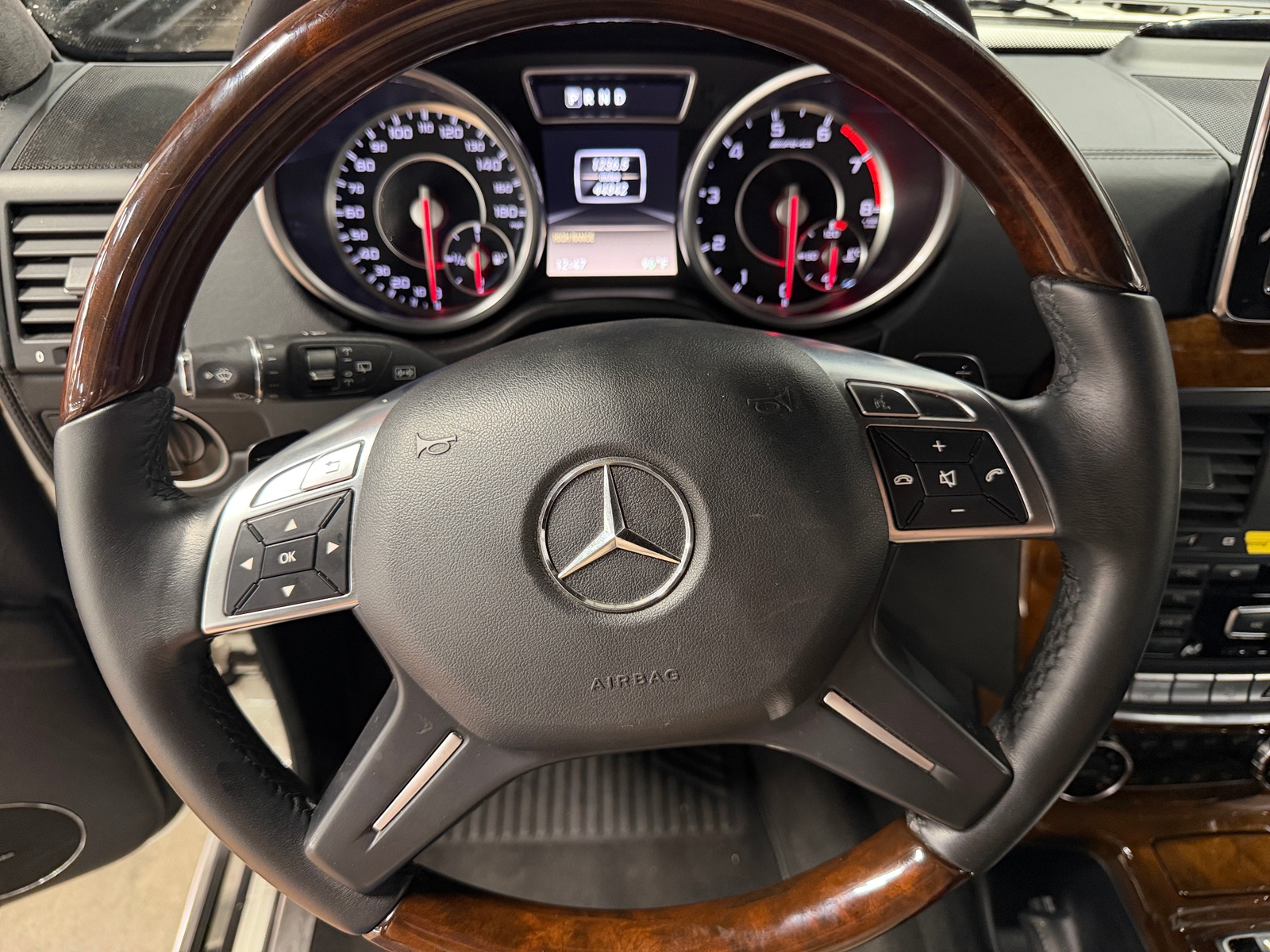 Thumbnail: 2013 Mercedes-Benz G-Class - 4