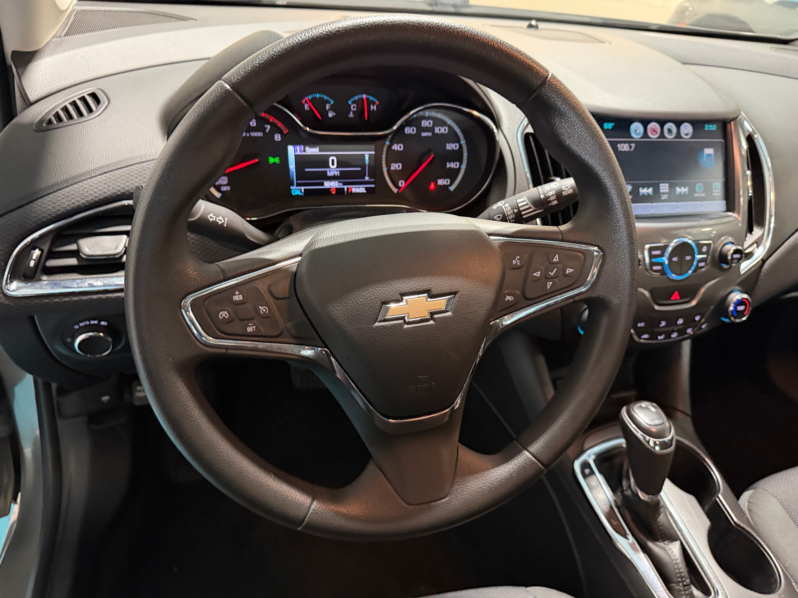 Thumbnail: 2017 Chevrolet Cruze - 5