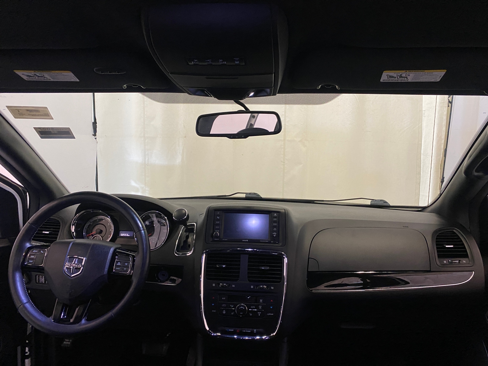 Thumbnail: 2018 Dodge Grand Caravan - 2