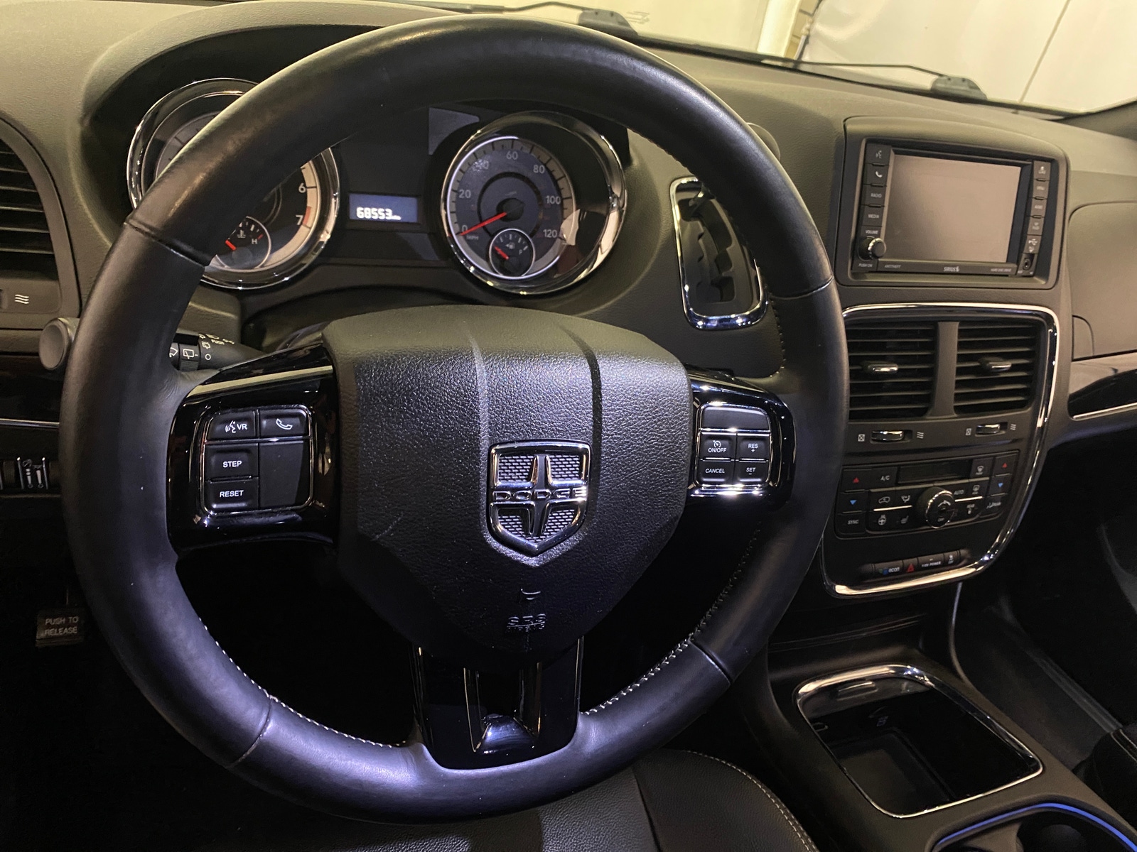 Thumbnail: 2018 Dodge Grand Caravan - 4