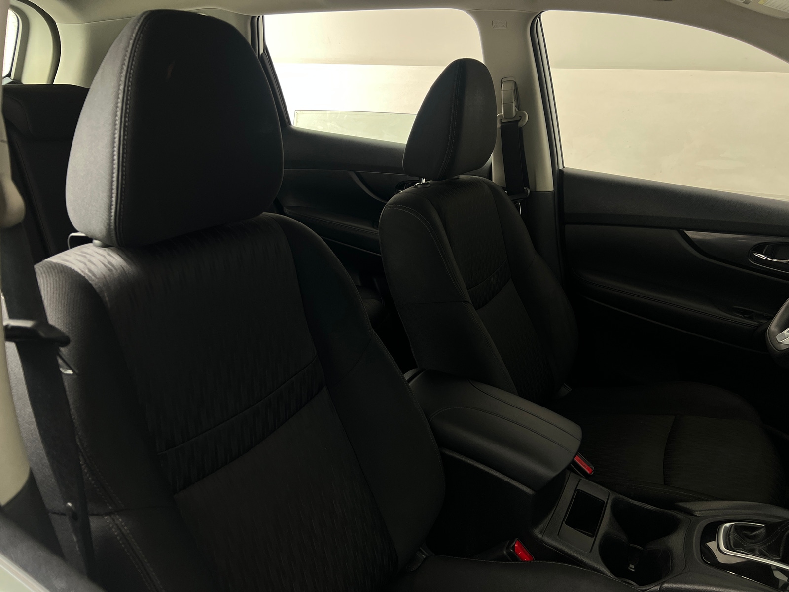Thumbnail: 2018 Nissan Rogue - 2