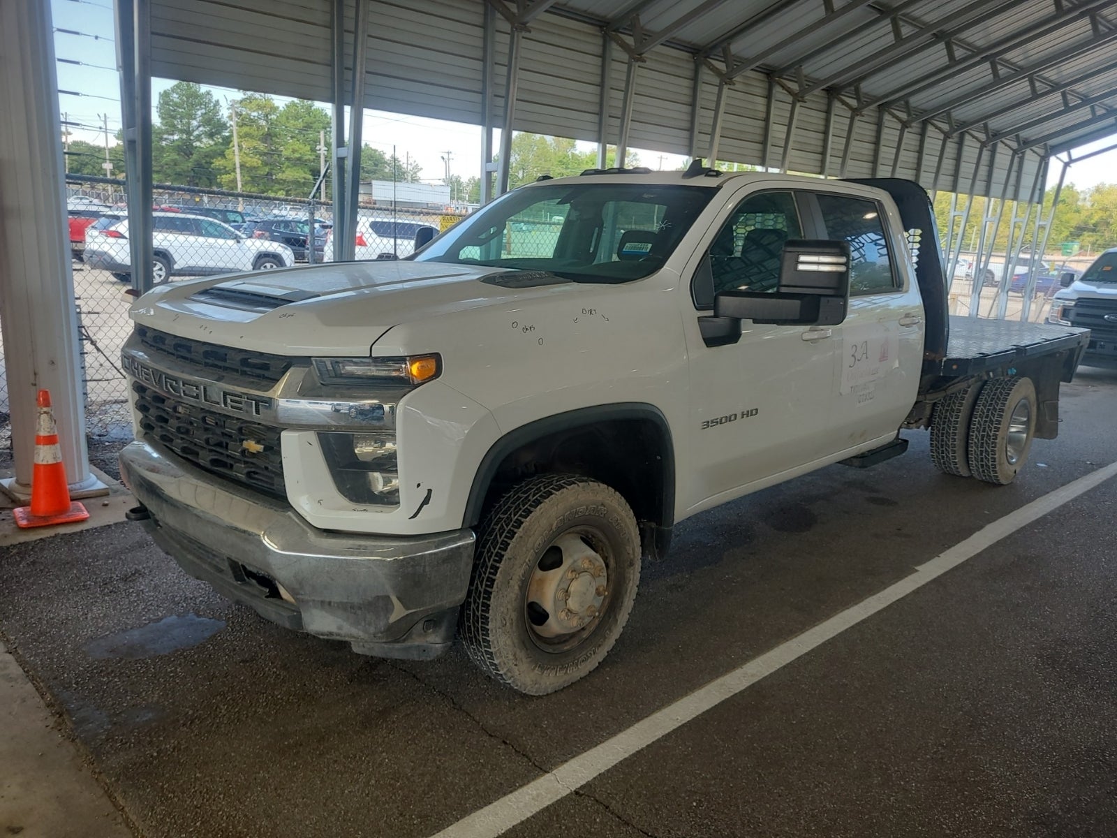 2022 Chevrolet Silverado 3500HD Chassis 4WD Crew Cab 177" WB, 60" Ca LT