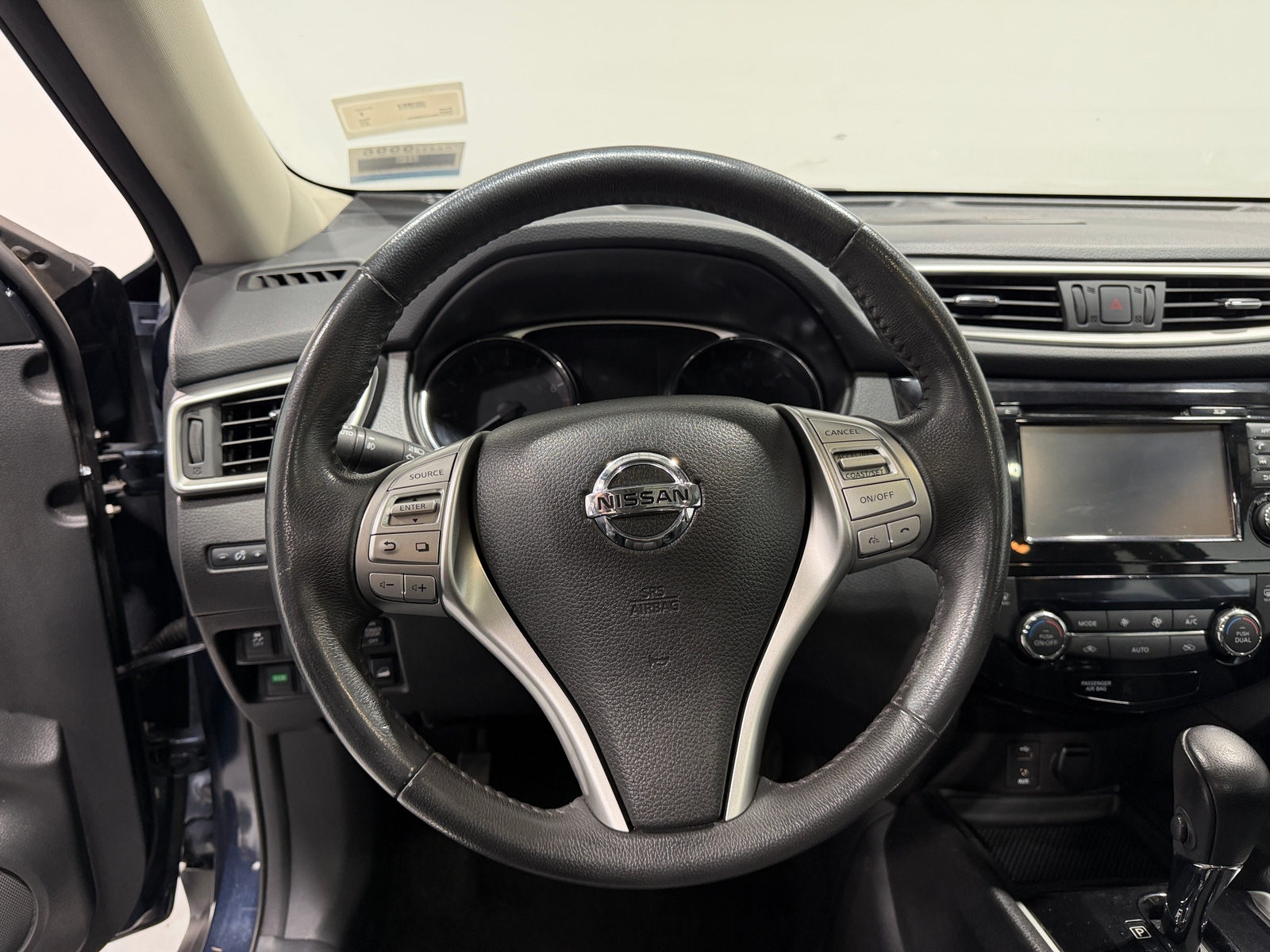 Thumbnail: 2015 Nissan Rogue - 4