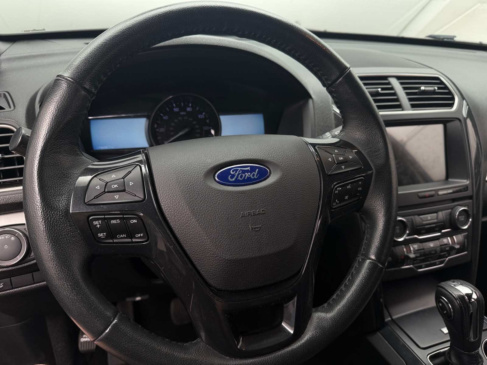 Thumbnail: 2018 Ford Explorer - 5