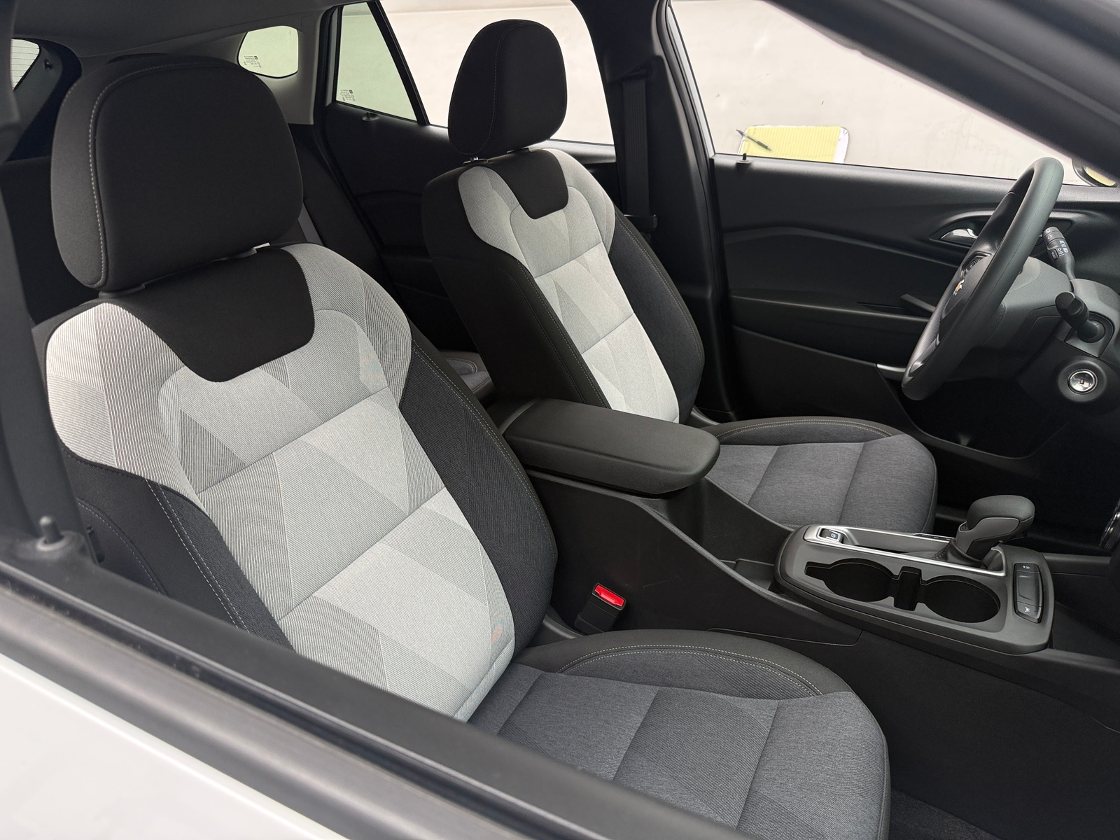 Thumbnail: 2024 Chevrolet Trax - 2