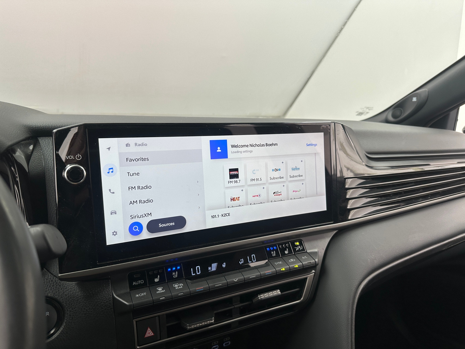 Thumbnail: 2025 Toyota Camry - 4