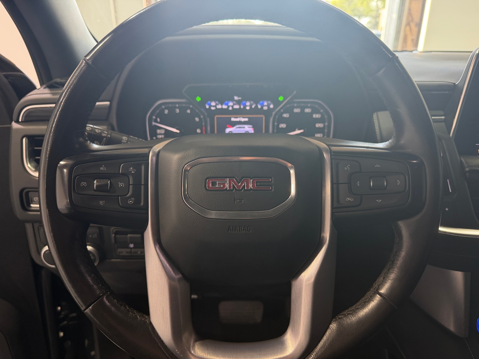 Thumbnail: 2021 GMC Yukon - 4