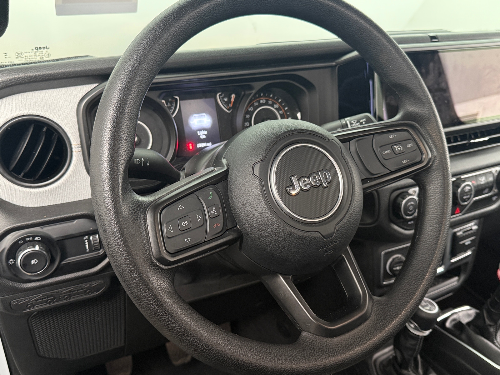 Thumbnail: 2025 Jeep Wrangler - 5