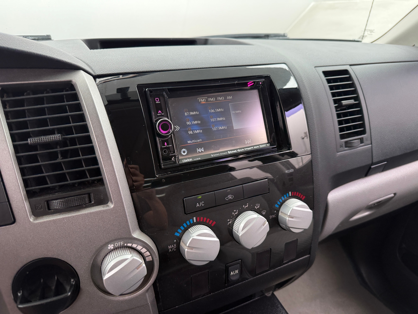 Thumbnail: 2011 Toyota Tundra - 4