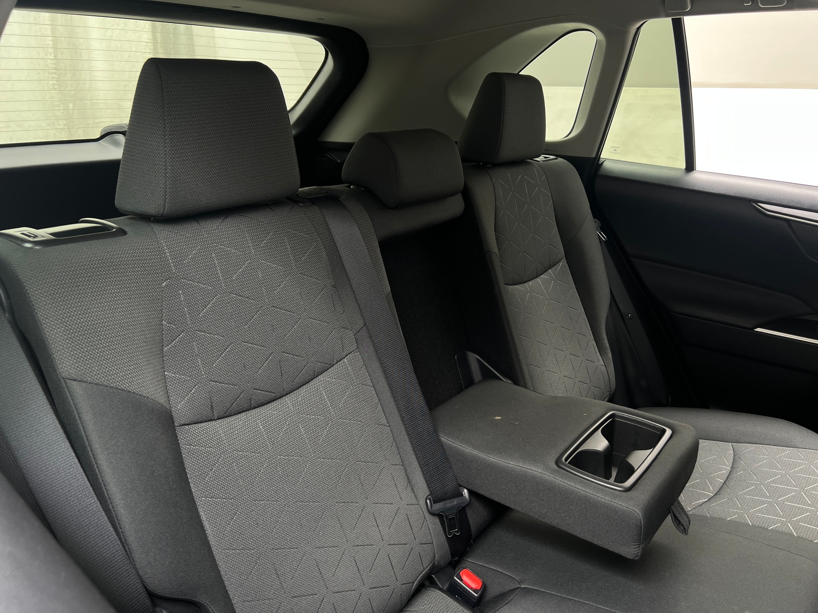 Thumbnail: 2022 Toyota RAV4 - 6