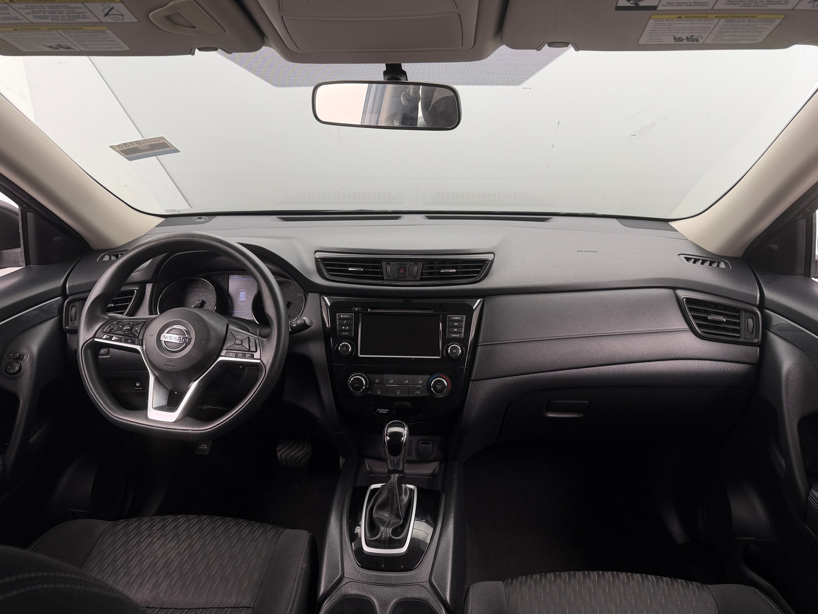 Thumbnail: 2018 Nissan Rogue - 3