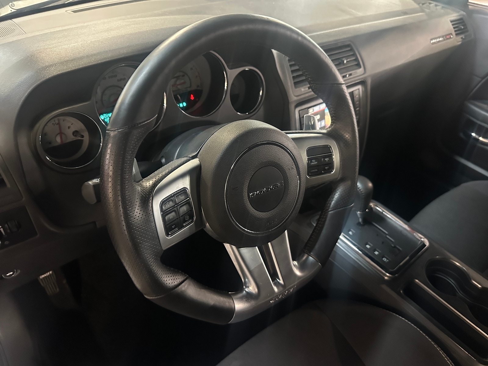 Thumbnail: 2014 Dodge Challenger - 4