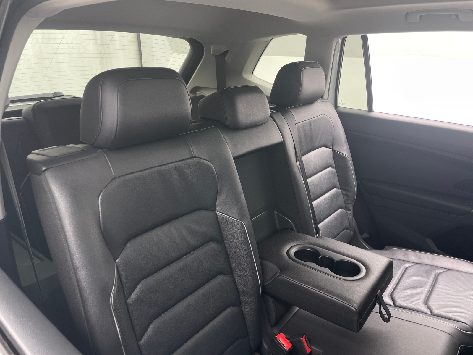 Thumbnail: 2018 Volkswagen Tiguan - 5