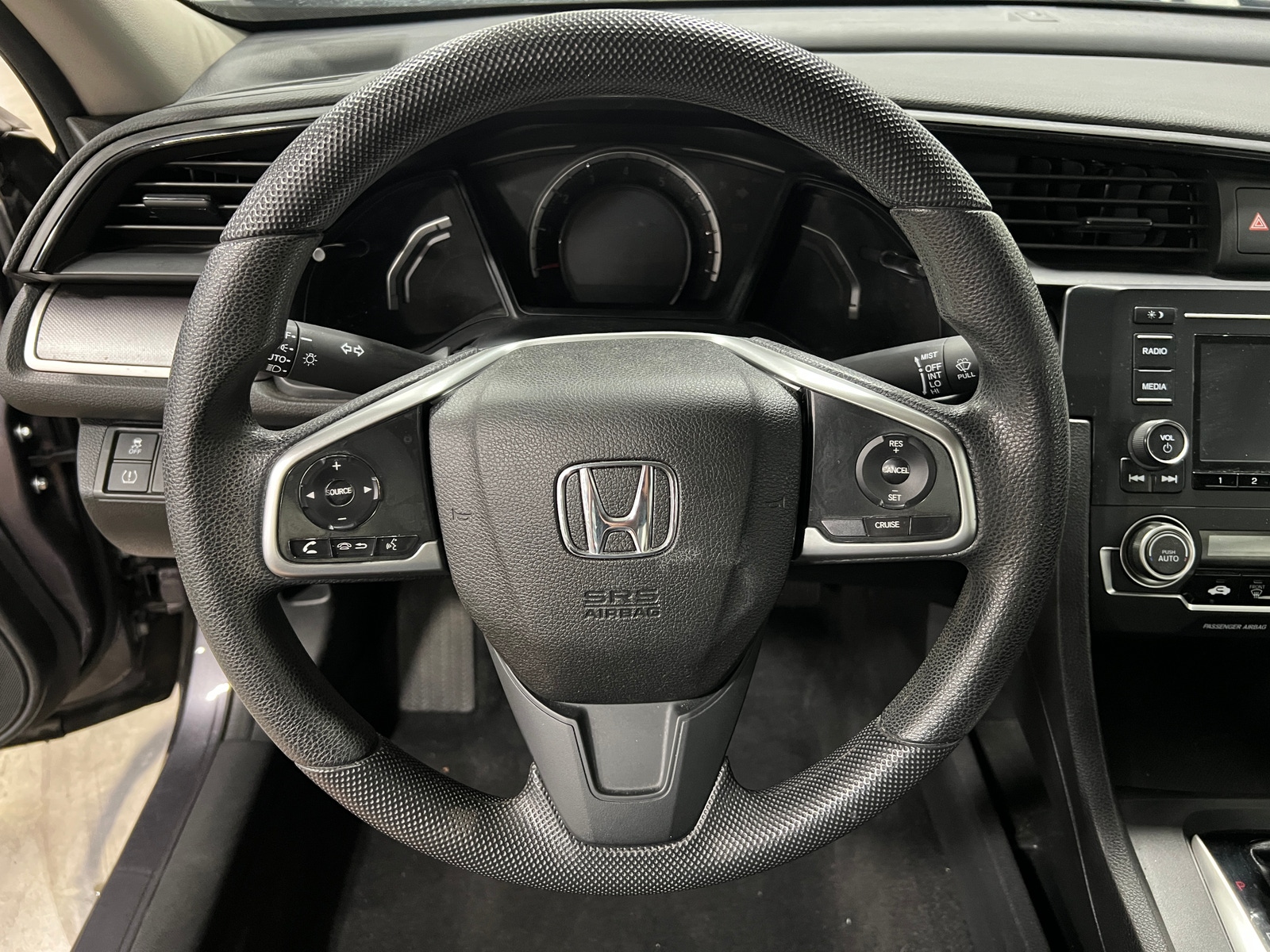 Thumbnail: 2017 Honda Civic - 5