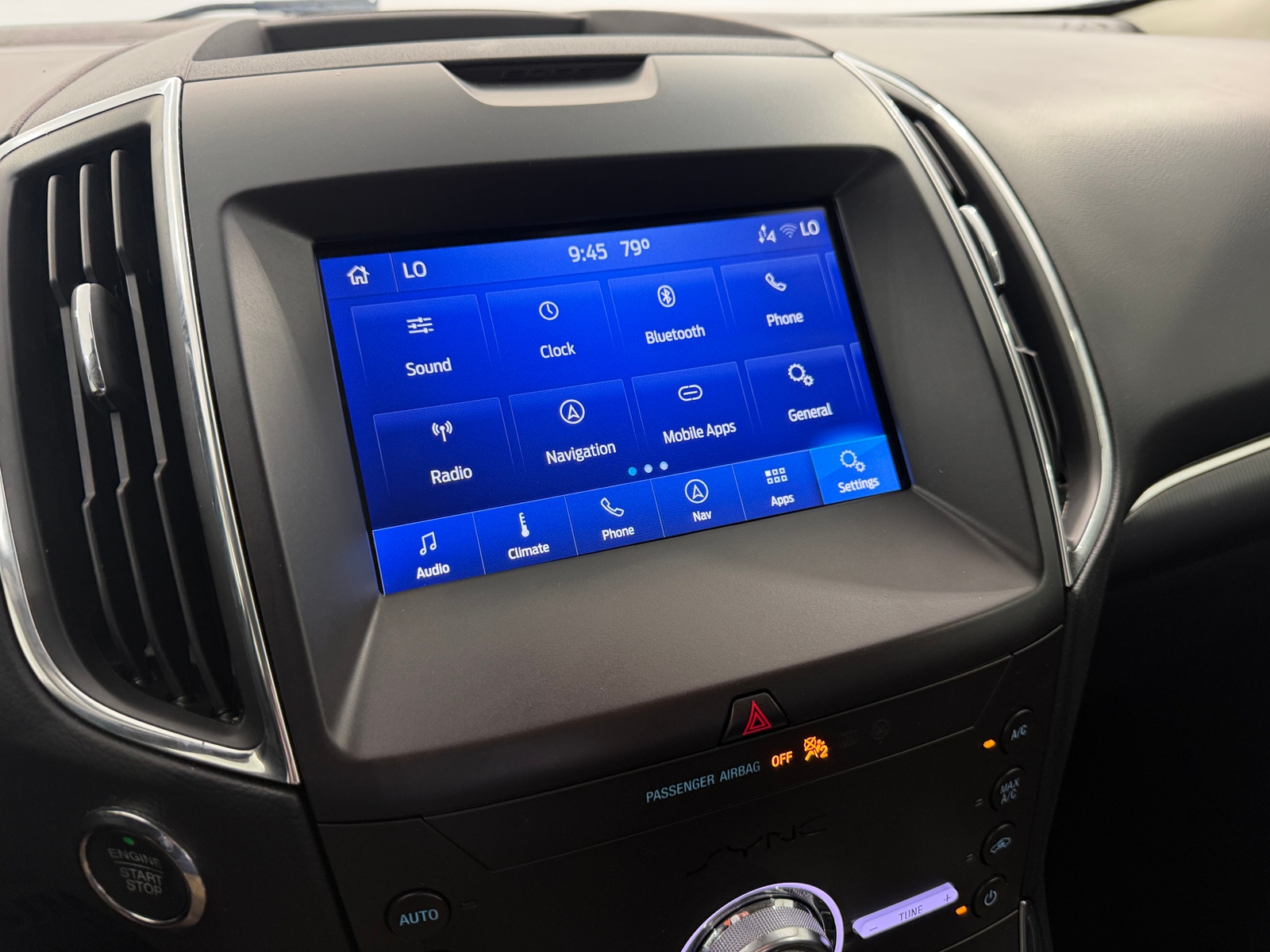 Thumbnail: 2020 Ford Edge - 3
