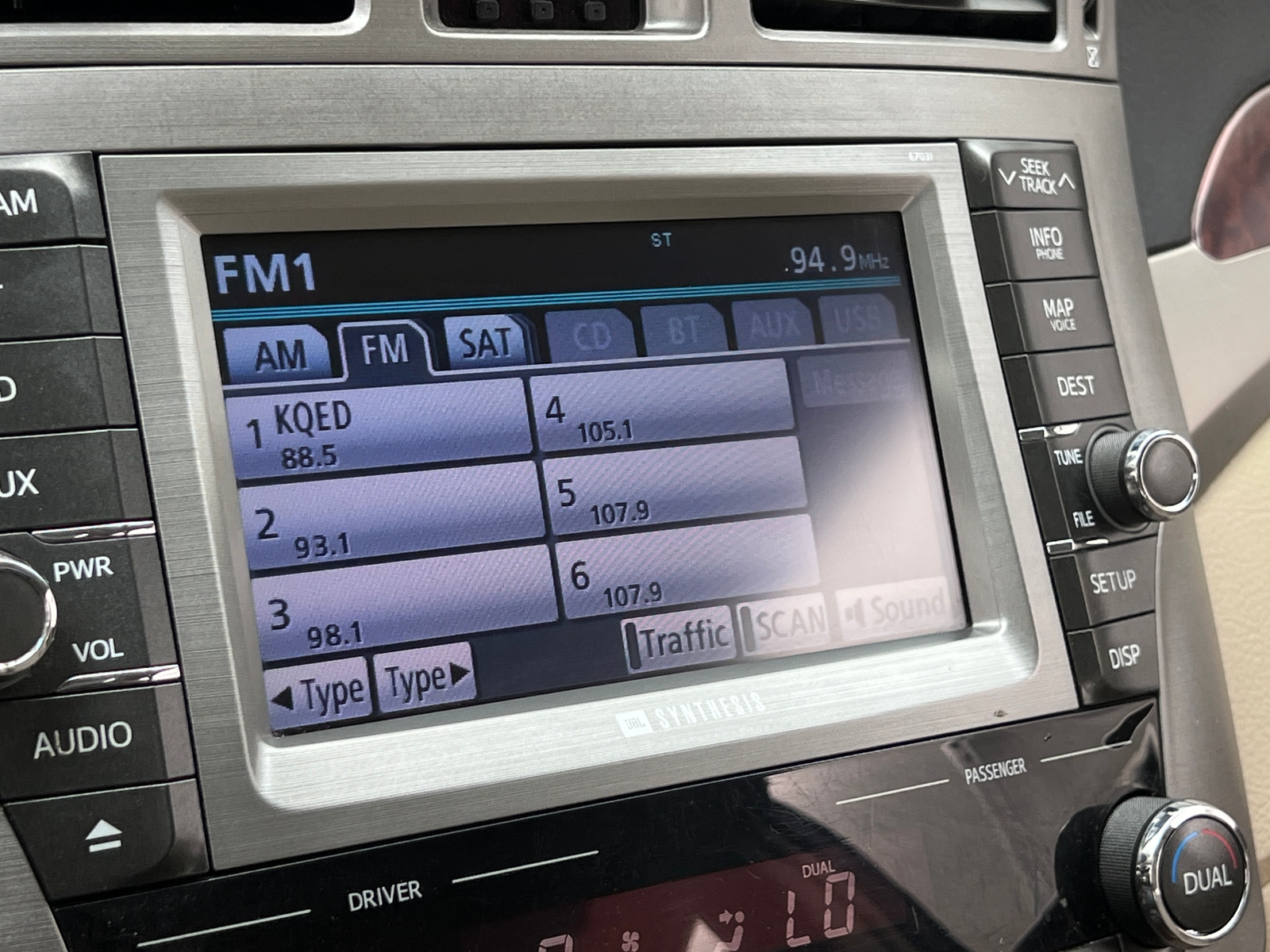 Thumbnail: 2012 Toyota Avalon - 4