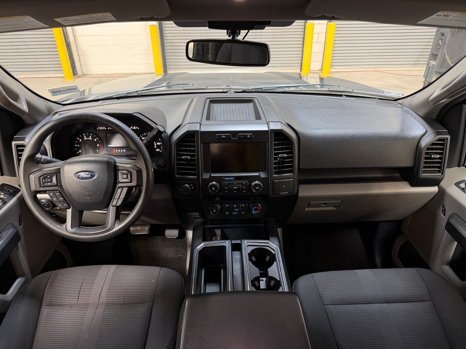 Thumbnail: 2019 Ford Econoline - 3