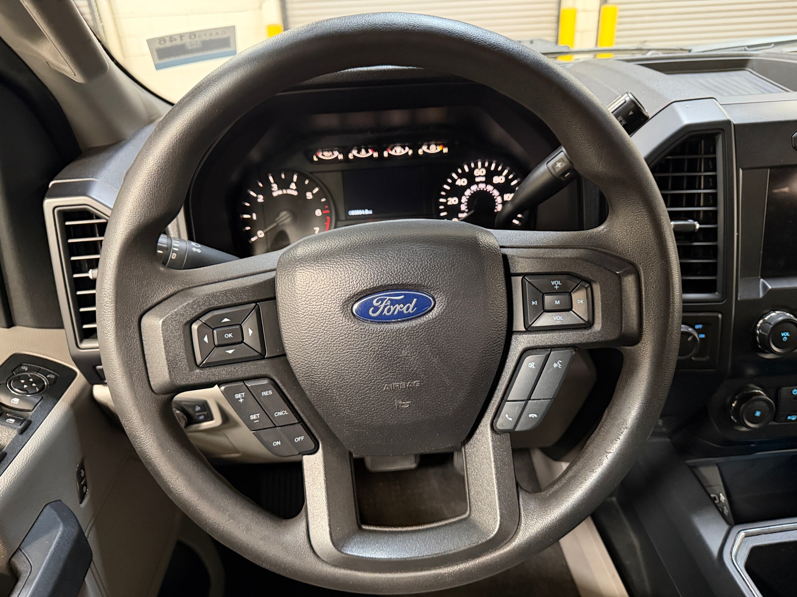 Thumbnail: 2019 Ford Econoline - 5