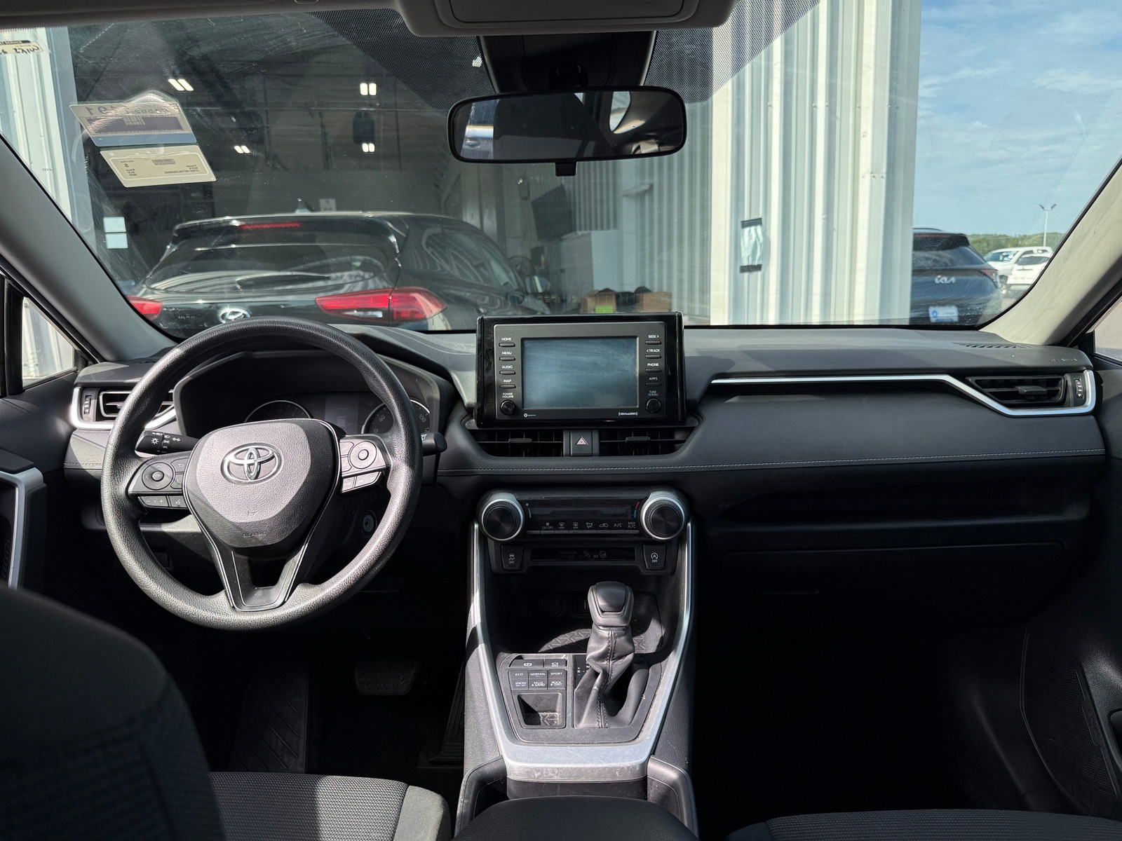 Thumbnail: 2020 Toyota RAV4 - 3
