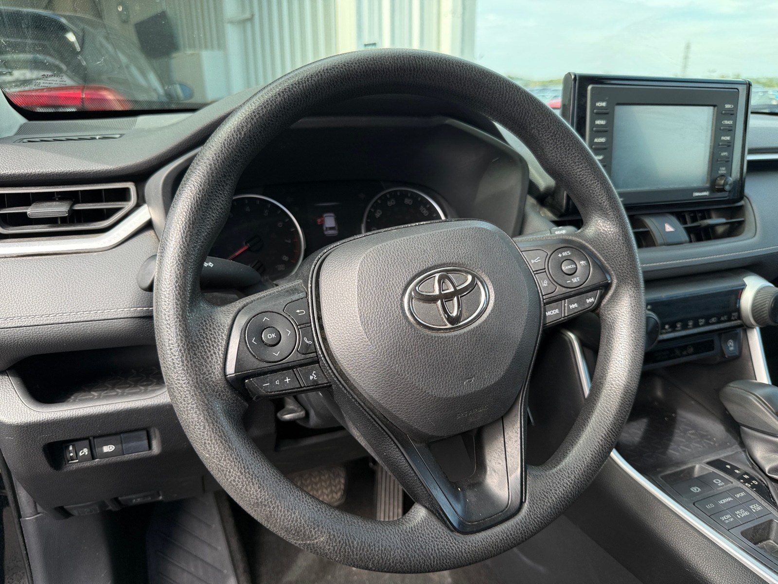 Thumbnail: 2020 Toyota RAV4 - 5