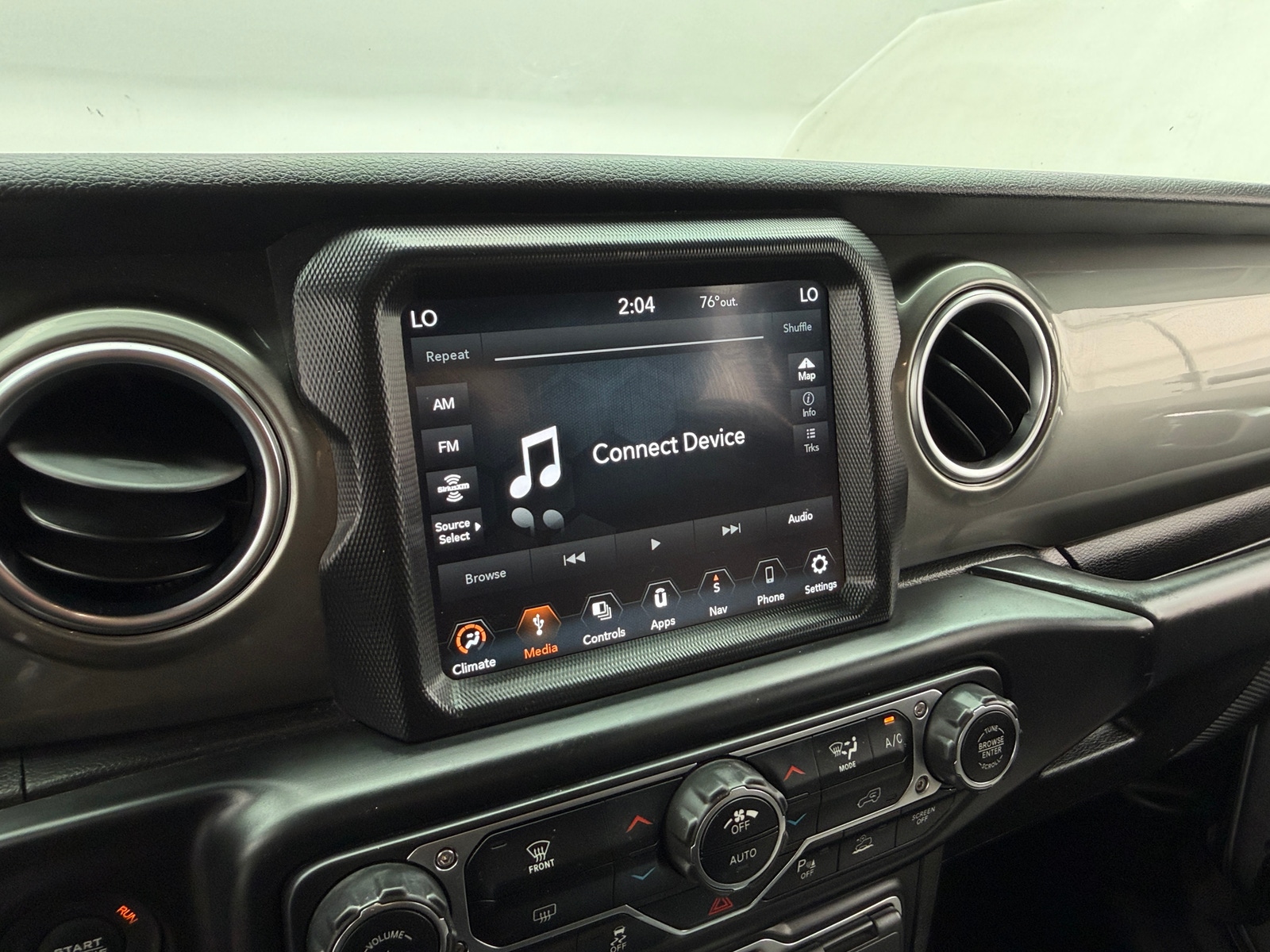 Thumbnail: 2020 Jeep Gladiator - 4