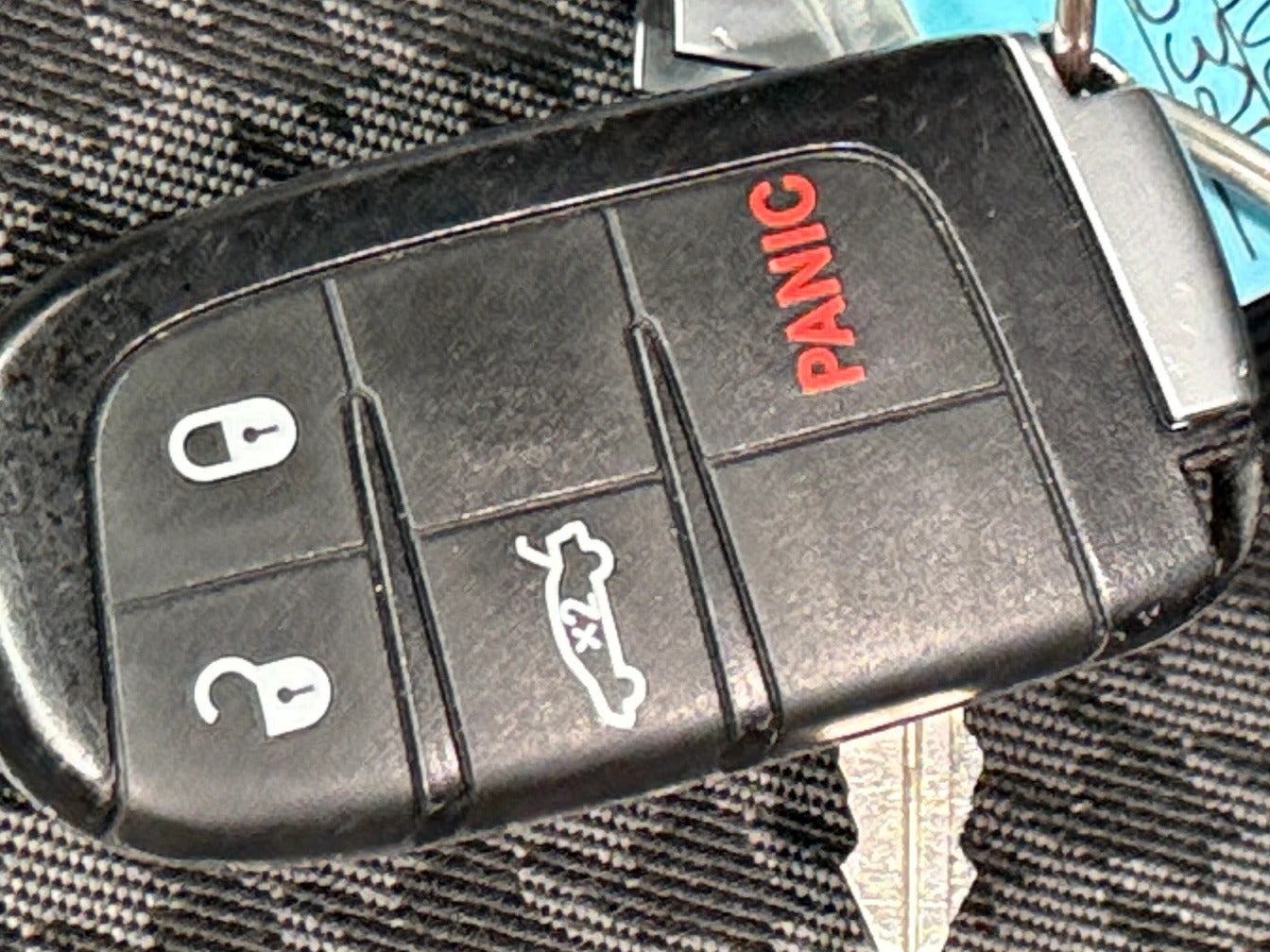 2C3CDZAG3MH655325