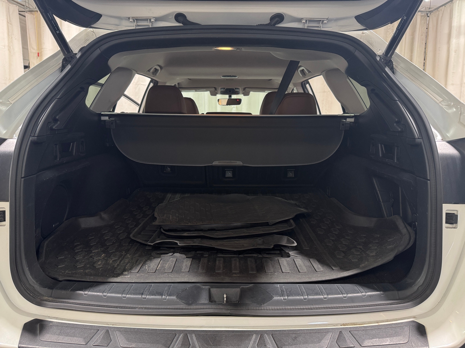 Thumbnail: 2020 Subaru Outback - 6