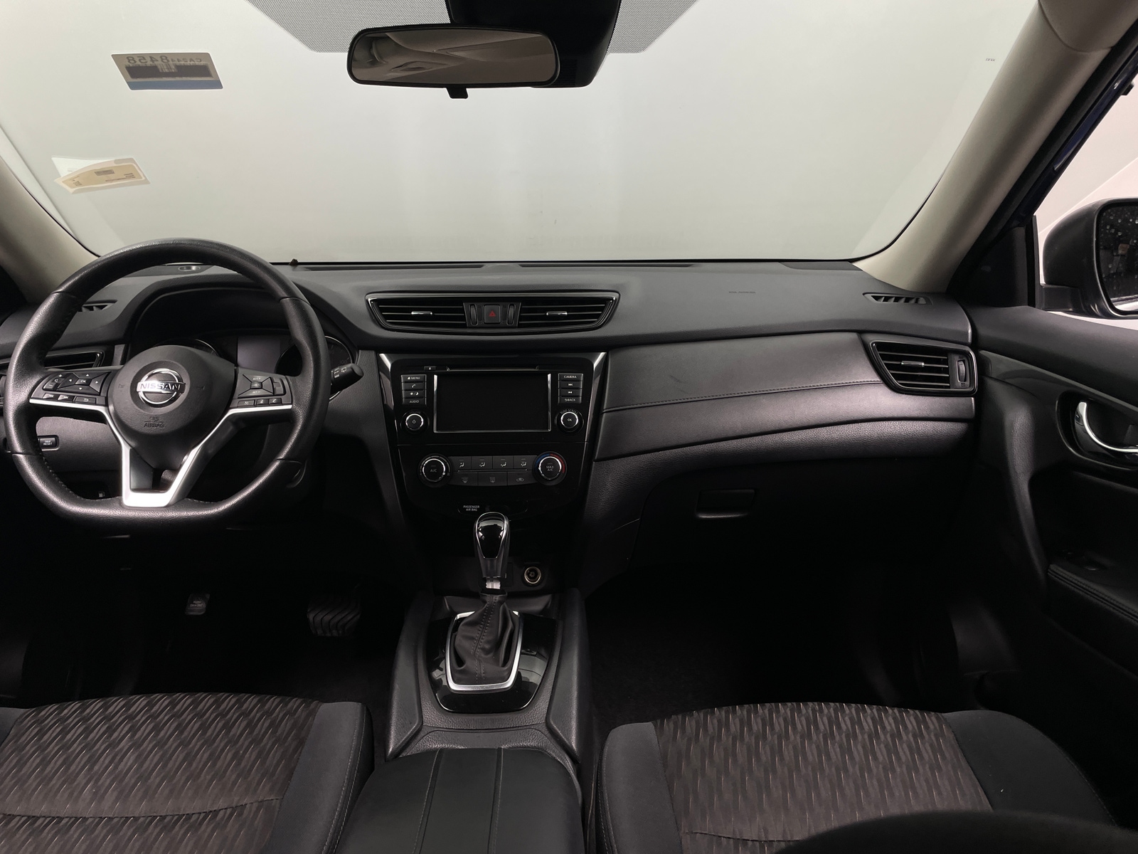 Thumbnail: 2019 Nissan Rogue - 3