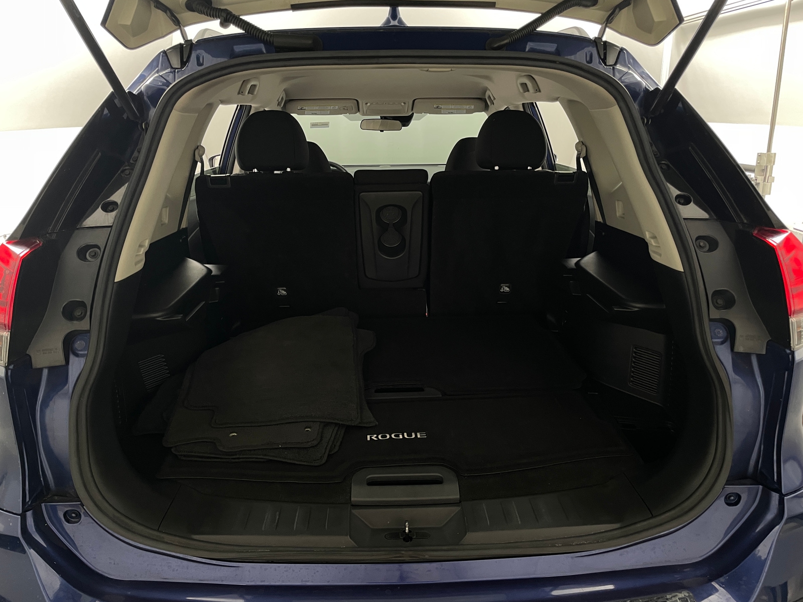 Thumbnail: 2019 Nissan Rogue - 7