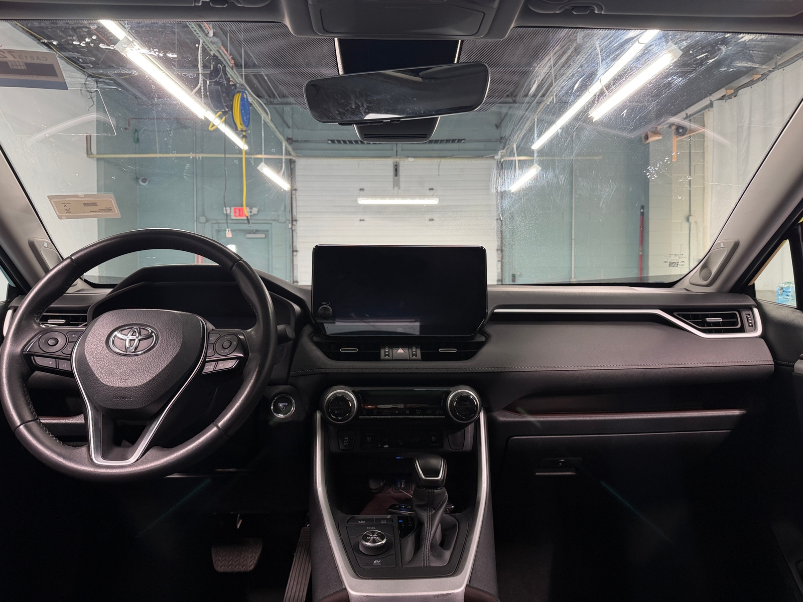 Thumbnail: 2024 Toyota RAV4 - 2