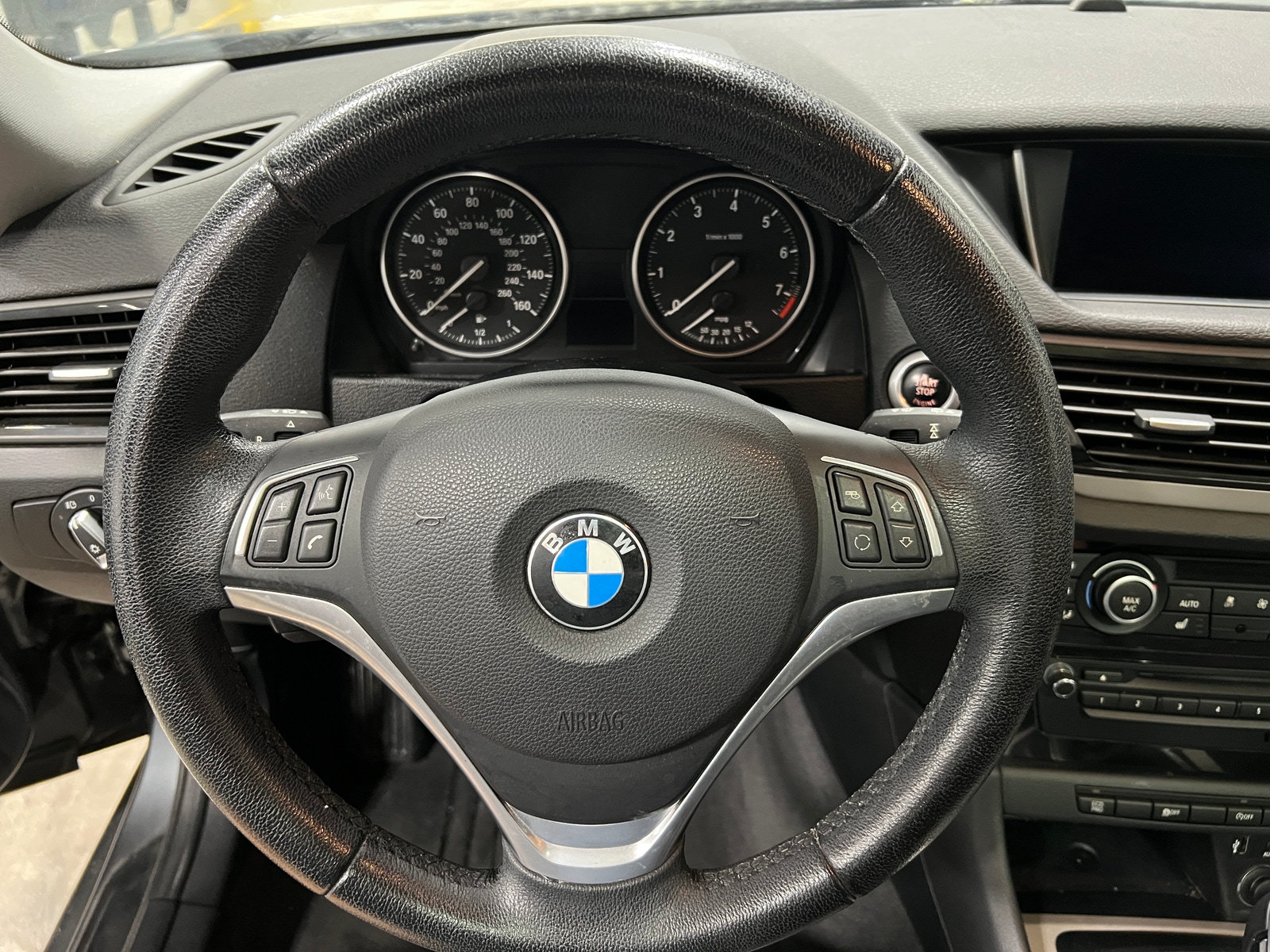 Thumbnail: 2013 BMW X1 - 4