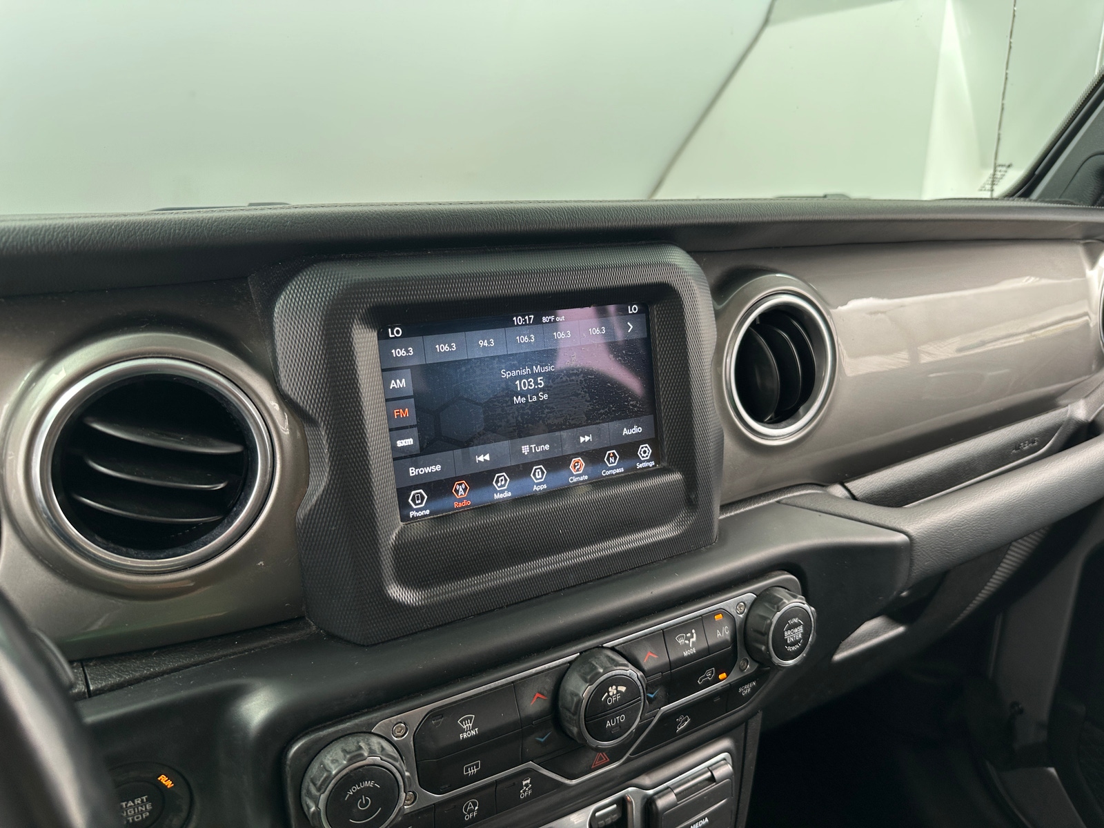Thumbnail: 2020 Jeep Wrangler - 4