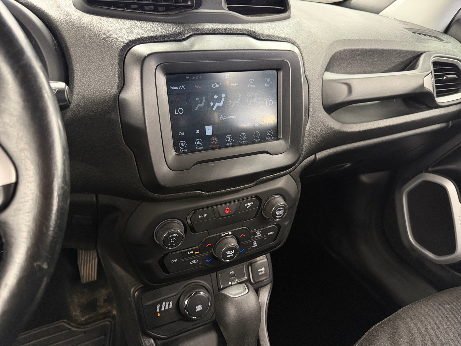 Thumbnail: 2019 Jeep Renegade - 4