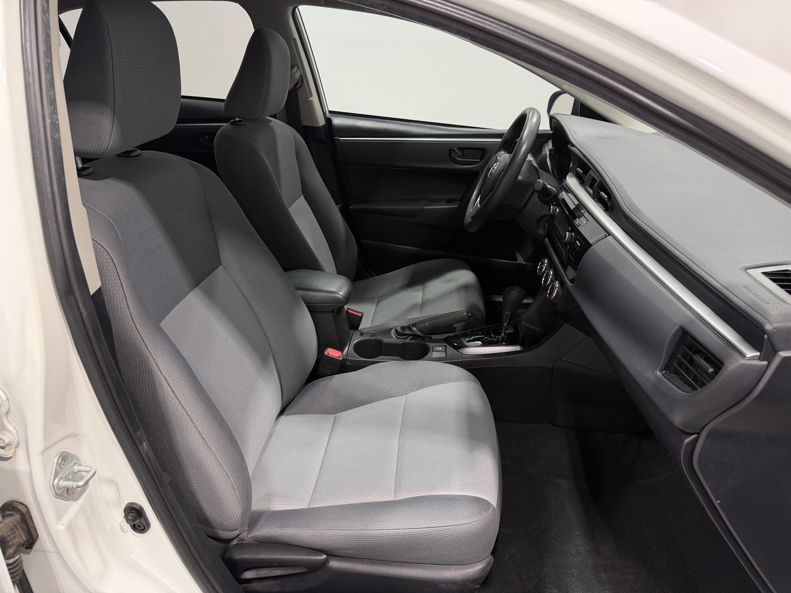 Thumbnail: 2014 Toyota Corolla - 2