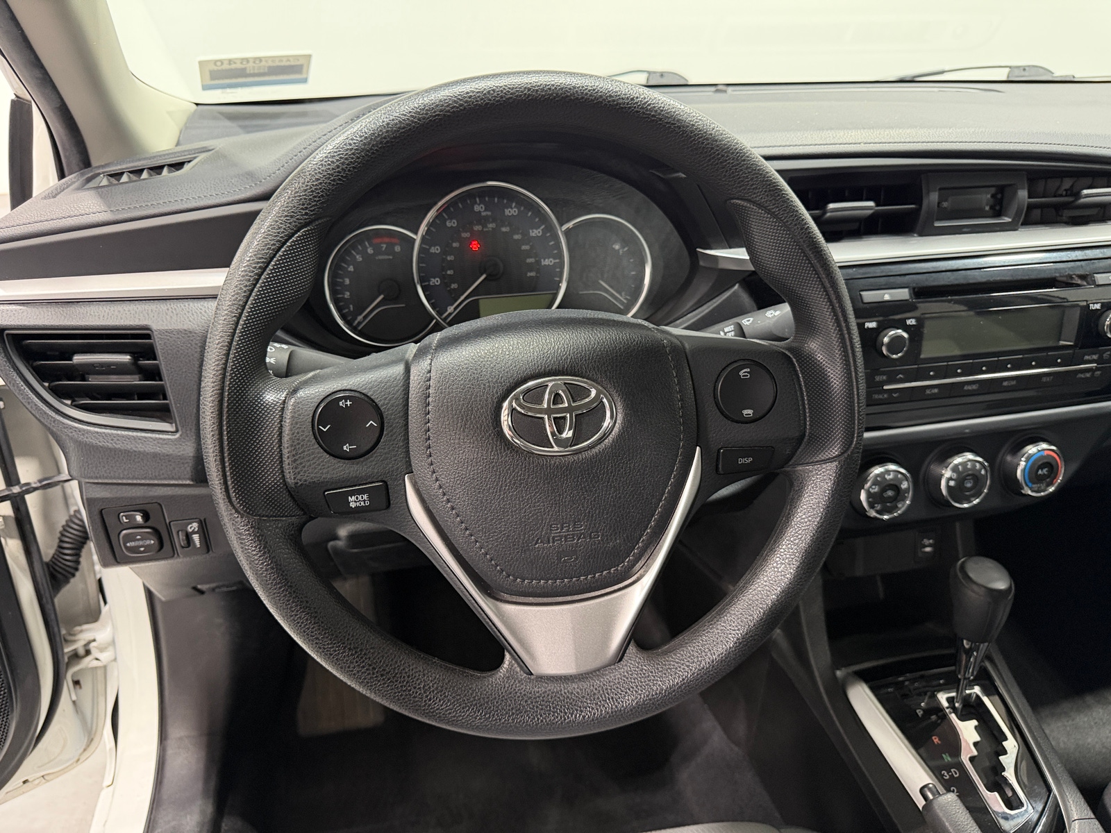 Thumbnail: 2014 Toyota Corolla - 4