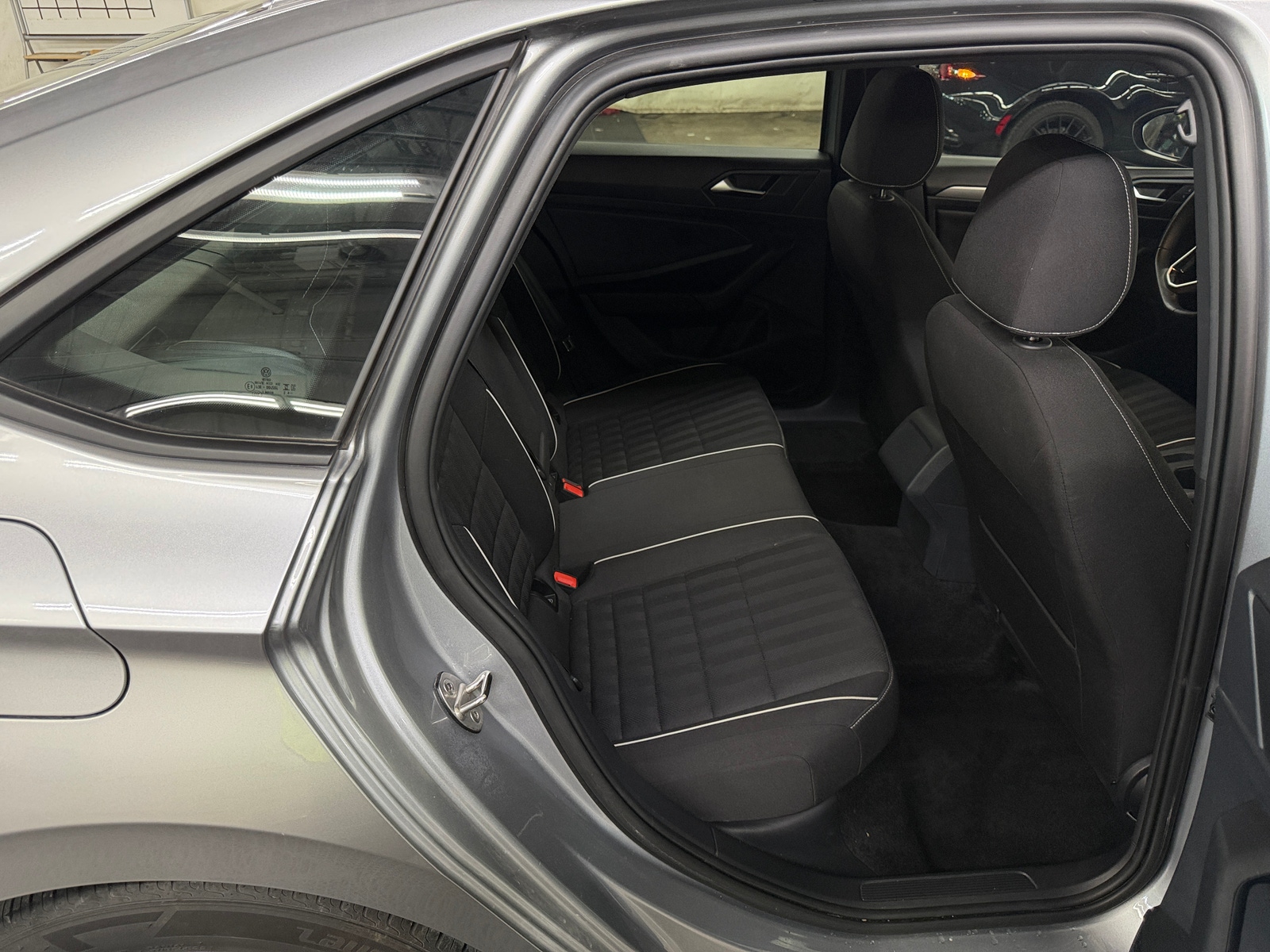 Thumbnail: 2023 Volkswagen Jetta - 6