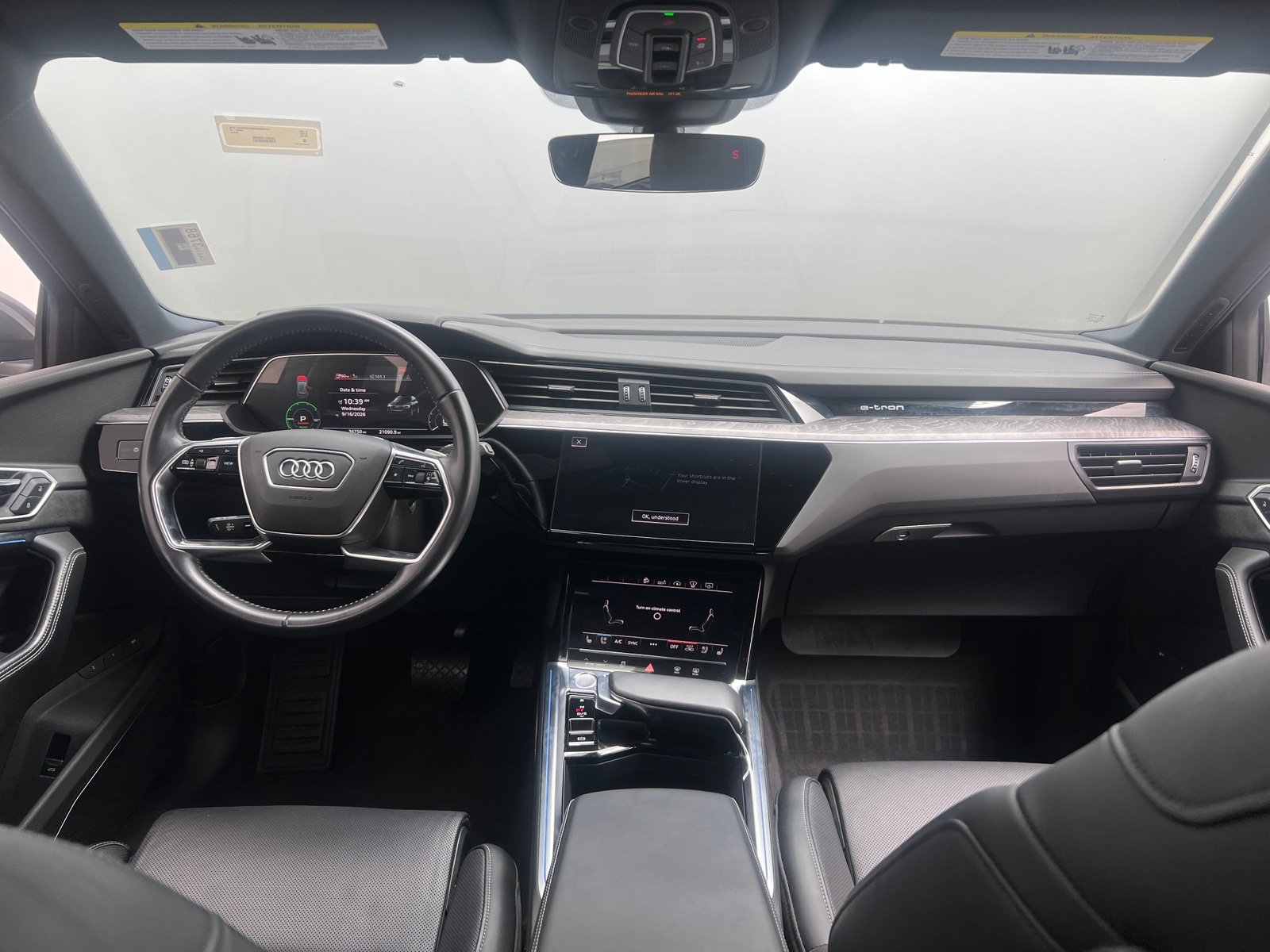 Thumbnail: 2019 Audi e-tron - 3