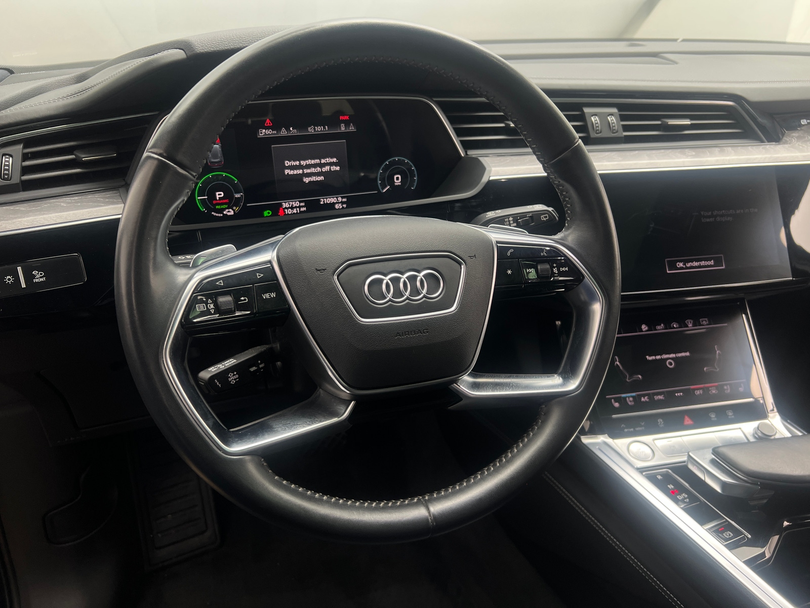 Thumbnail: 2019 Audi e-tron - 5