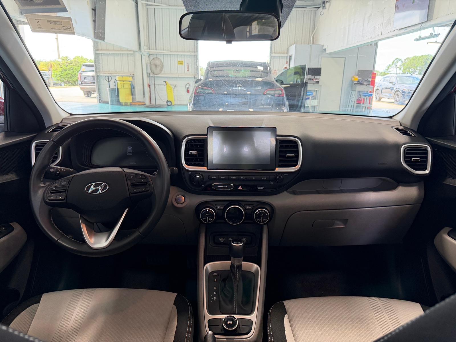Thumbnail: 2025 Hyundai Venue - 3