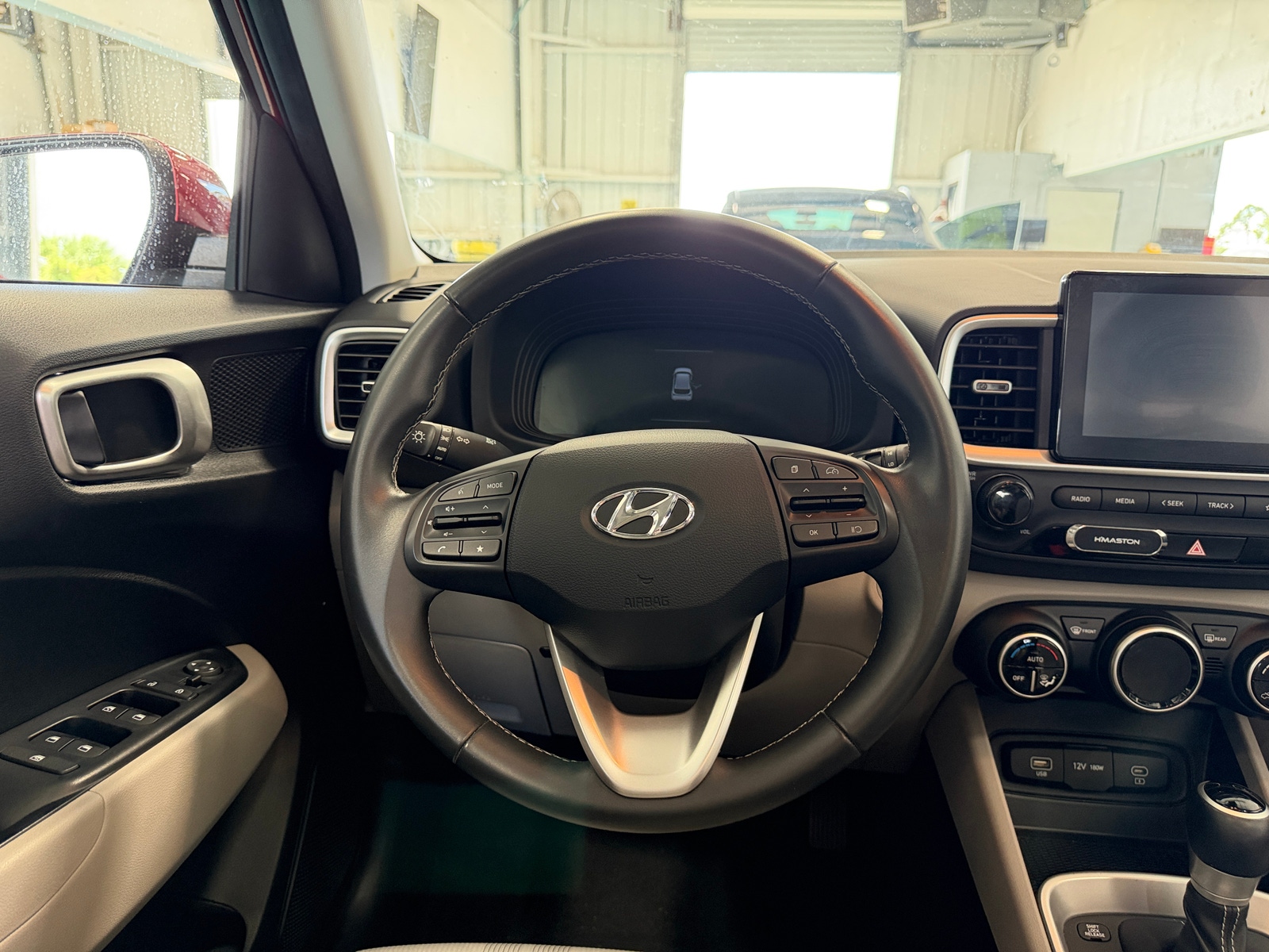 Thumbnail: 2025 Hyundai Venue - 5