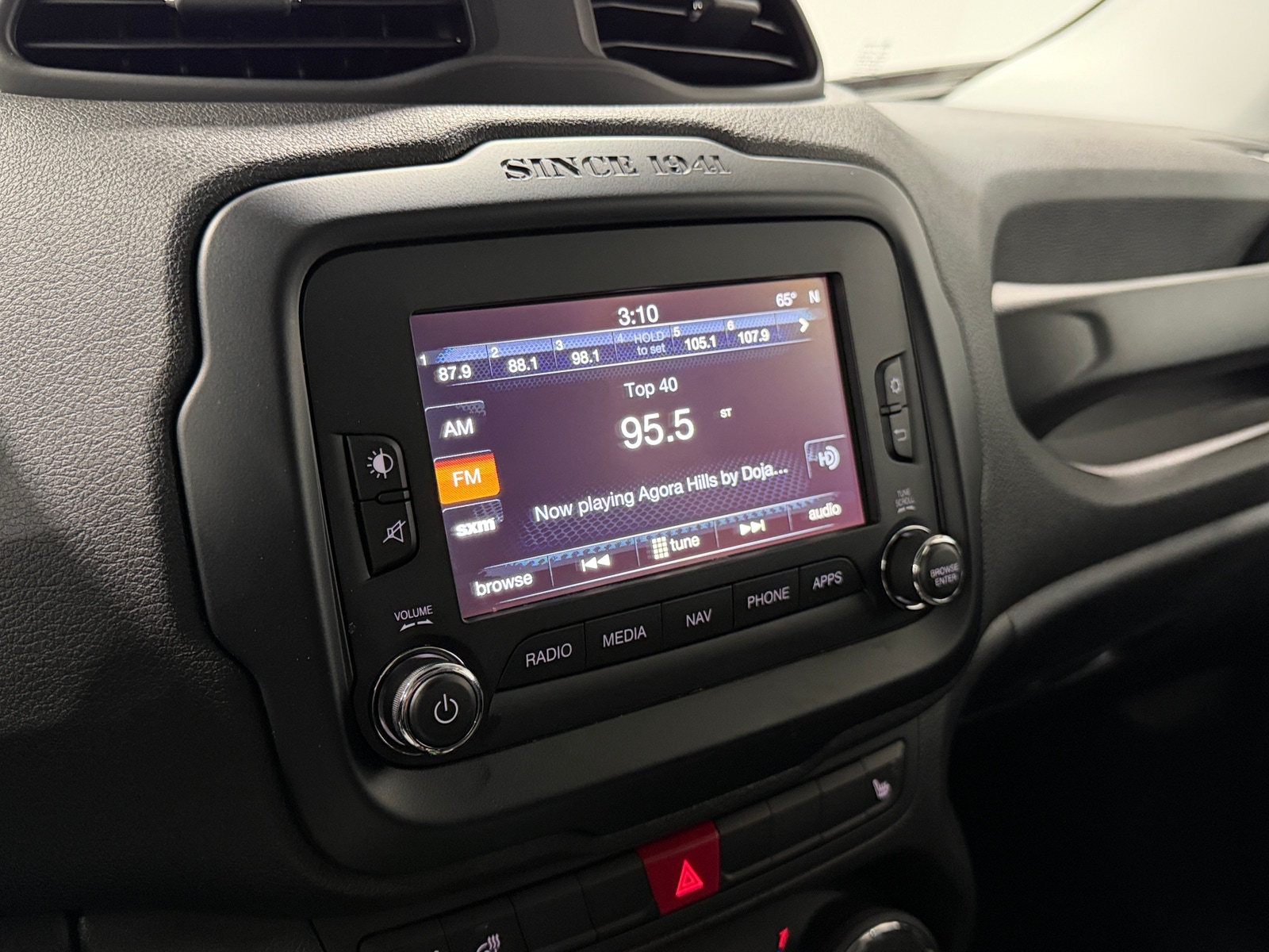 Thumbnail: 2016 Jeep Renegade - 4