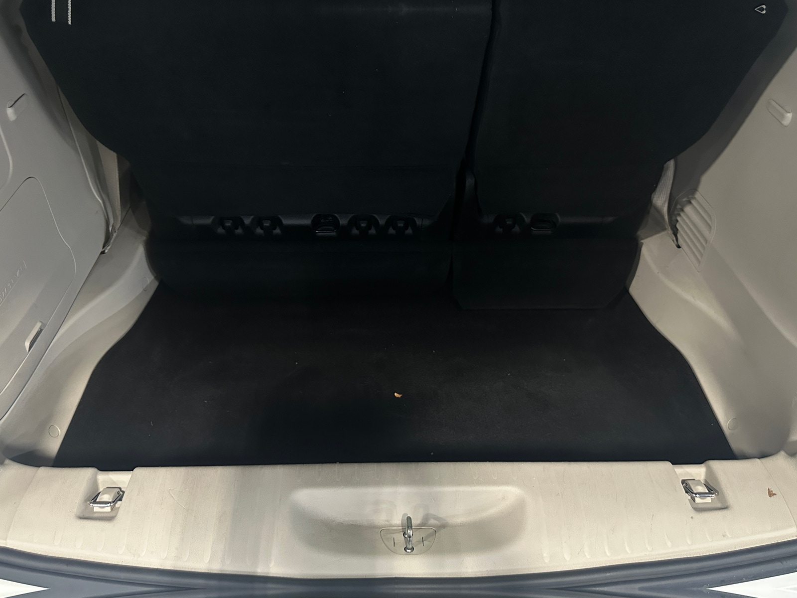 Thumbnail: 2018 Chrysler Pacifica - 6