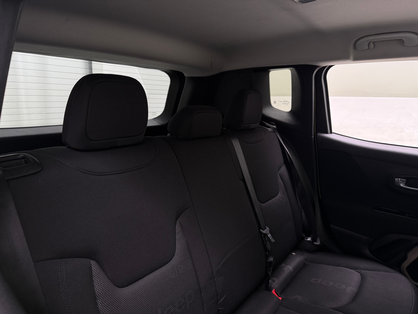 Thumbnail: 2017 Jeep Renegade - 6
